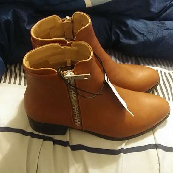 Rue 21 Brown Boots - Picture 5 of 5